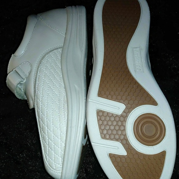 Men's InStride shoes size 10w - Picture 4 of 4